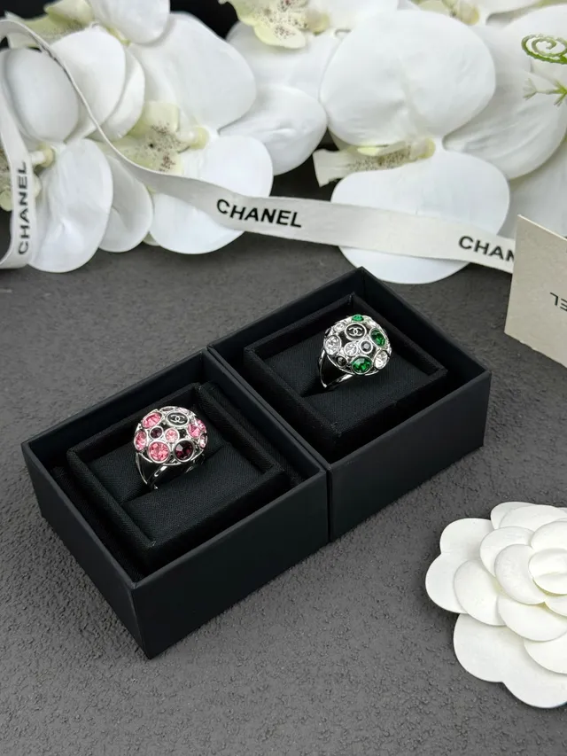 Chanel Pink Black Dome-Shaped Cluster Faceted And Stones Ring 4