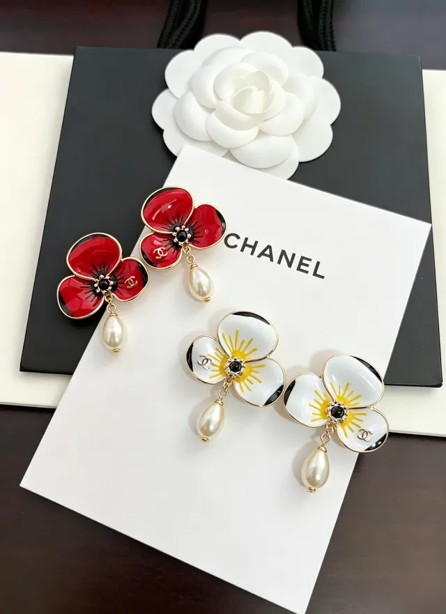 Chanel Poppy Flower Enamel and Pearl Earrings 5