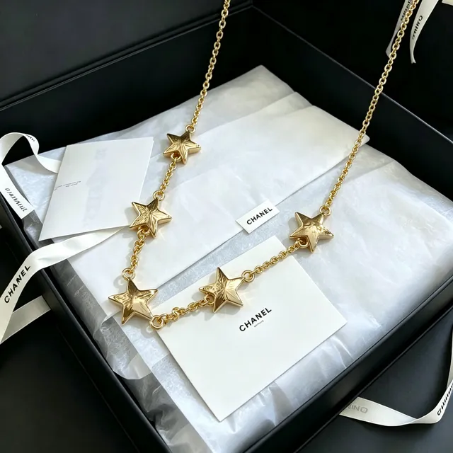 Chanel Star Motif Gold-Tone Black Enamel Necklace 3
