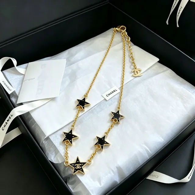 Chanel Star Motif Gold-Tone Black Enamel Necklace 4
