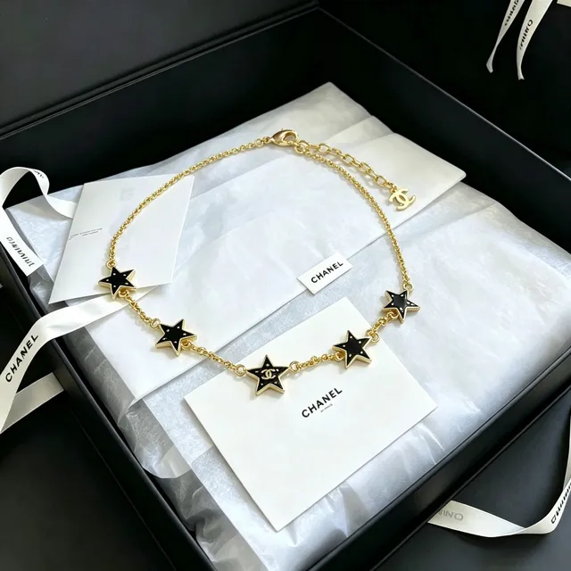 Chanel Star Motif Gold-Tone Black Enamel Necklace 8
