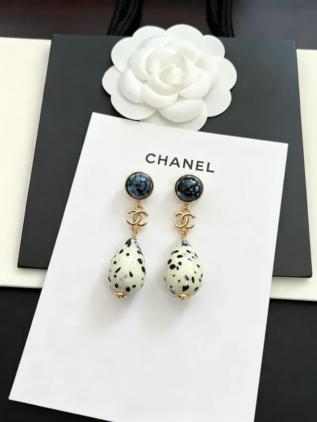 Chanel White Black Gold-Tone Metal Marbled Top Stone Earrings 7