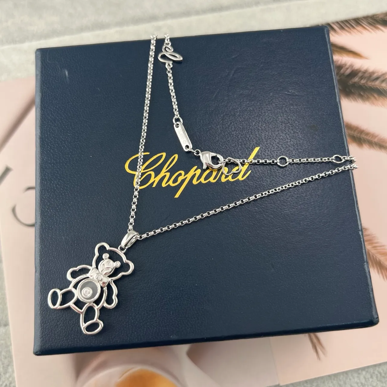 Chopard Happy Bear রূপালী ও সোনালী বিয়ার পেন্ডেন্ট নেকলেস 5