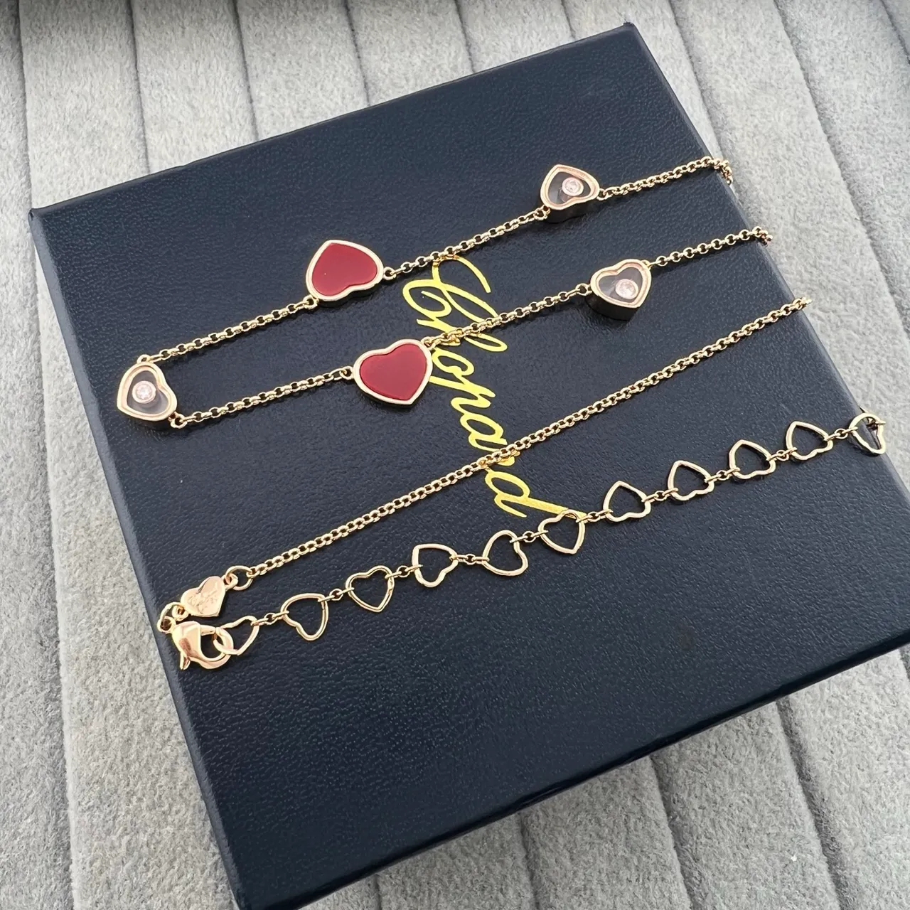 Chopard Happy Hearts Bracelets à charm flottant en forme de cœur 6