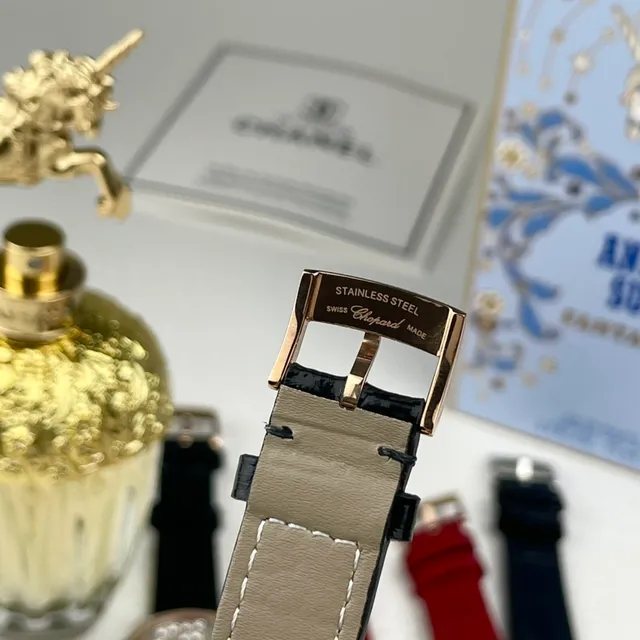 Chopard Cœurs Heureux Deux Tons Cadran Blanc Diamants Pavé Cœur Montre Mécanique 3