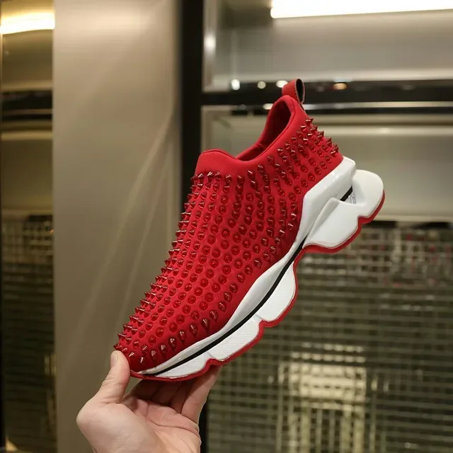 Christian Louboutin Tênis Lifestyle com upper de tricô vermelho branco studded, slip-on sock fit 5