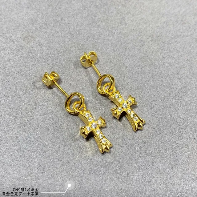 Colar de Chrome Hearts Cross em metal dourado e prateado com cristais Pavé-Set 4