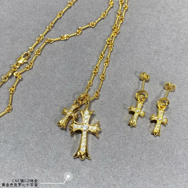 Colar de Chrome Hearts Cross em metal dourado e prateado com cristais Pavé-Set 7