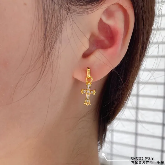 Colar de Chrome Hearts Cross em metal dourado e prateado com cristais Pavé-Set 8
