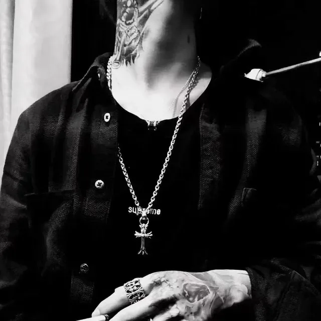 Chrome Hearts Gothic Cross Silver-Tone Necklace 2