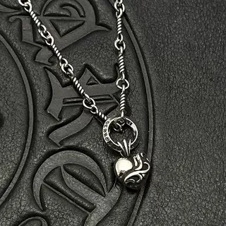 Chrome Hearts Collier avec pendentif croix en forme de cœur 8