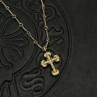 Colar Chrome Hearts Cruz Gótico Ornada com Cristais Pavé e Acabamento em Ouro 5