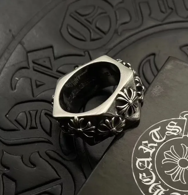Chrome Hearts Bague Argent Noir Bande Hexagonale Motifs Floraux Croix Surélevés 8