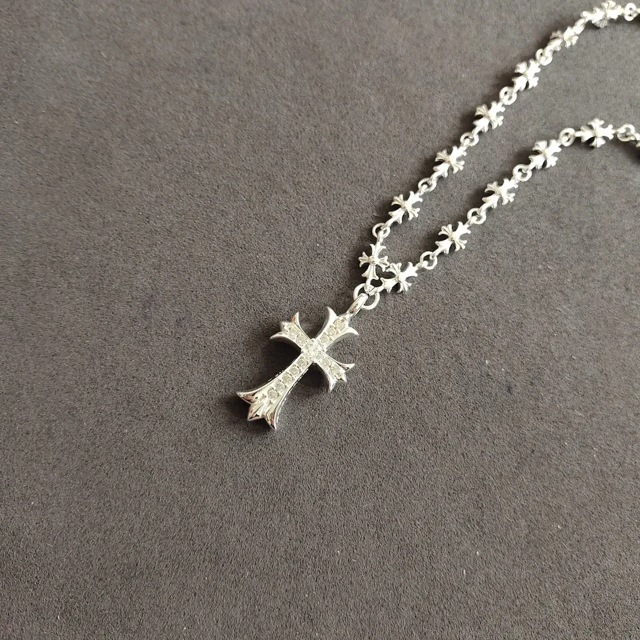 Chrome Hearts Silver Cross-Link Chain Pavé-Set Pendant Necklace 3