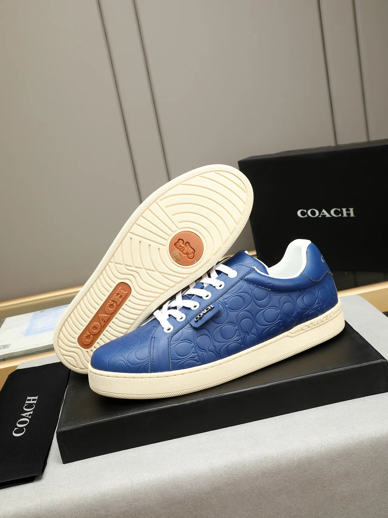 Coach Signature Embossed Sneaker Blue Beige C Pattern Low-Top Silhouette Lifestyle Sneakers 4