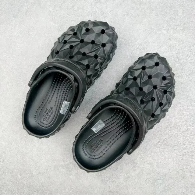 Crocs Echo Clog Black Geometric Faceted Clog 8
