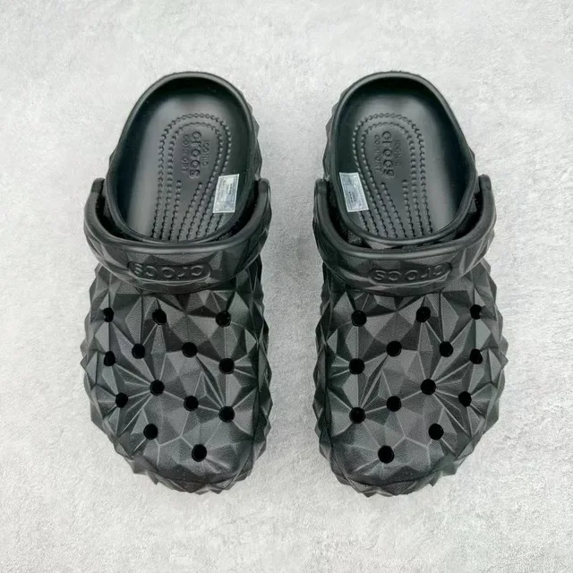 Crocs Echo Clog Black Geometric Faceted Clog 9