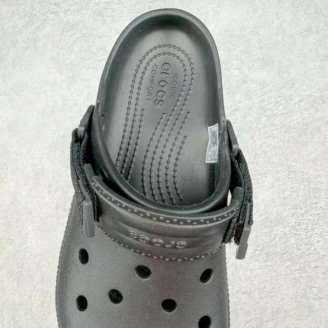 Crocs Echo Clog Black Molded Foam Clog 6