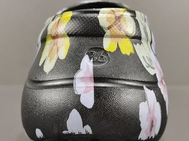 Crocs Echo Clog Floral Print Black Platform Clogs 5
