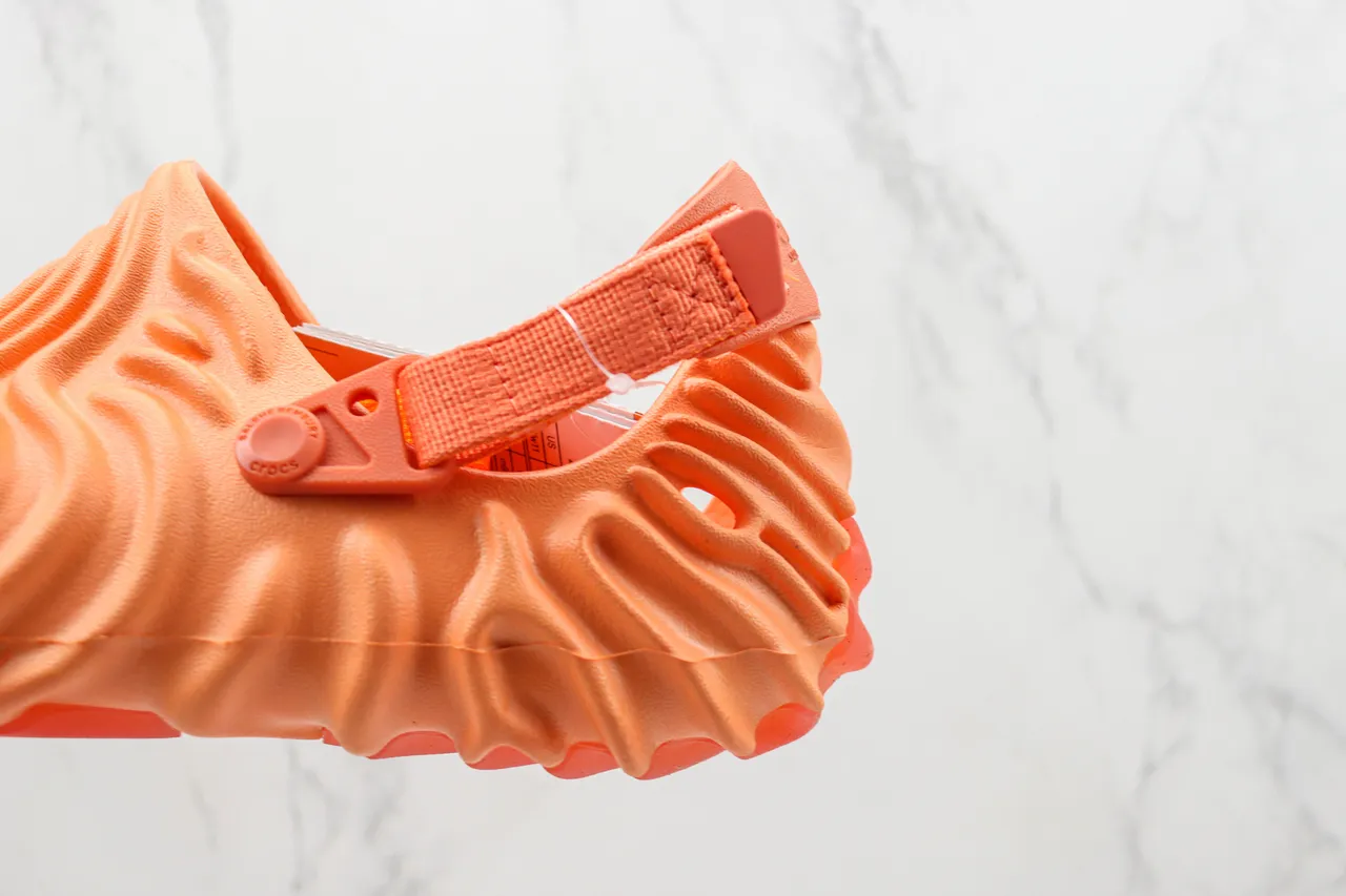 Crocs Echo Clog Orange Molded Foam Clog 8