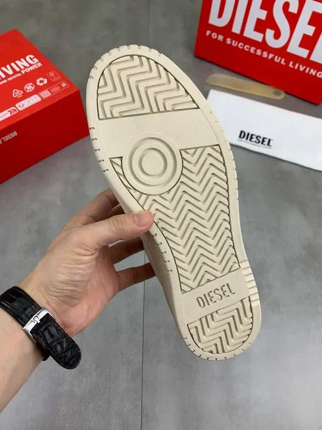 Diesel White Low-Top Lifestyle Sneaker 5