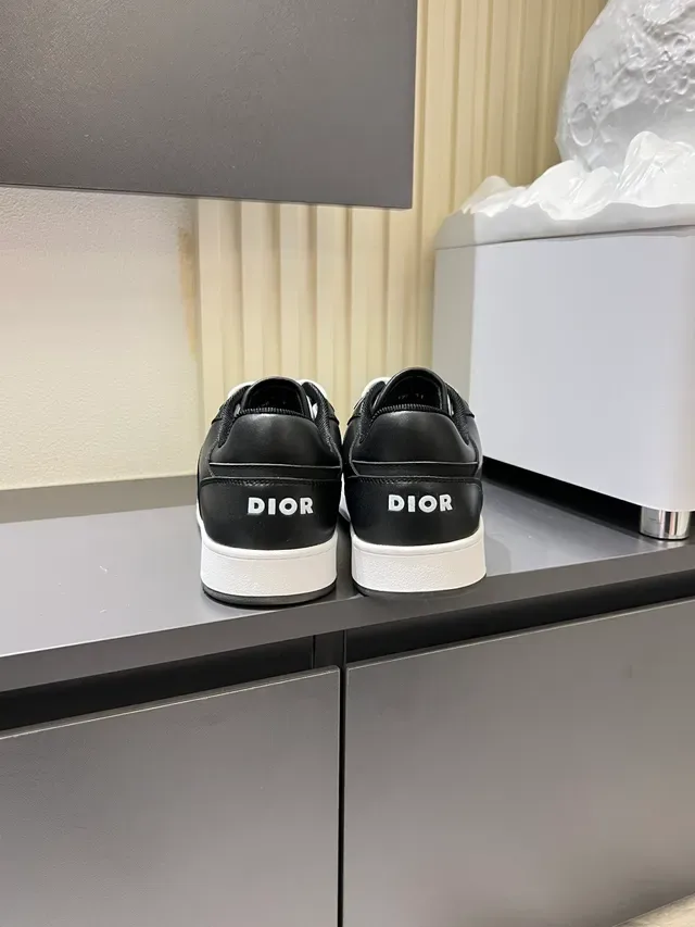 Dior B-Series Black and White Lifestyle Sneakers 2