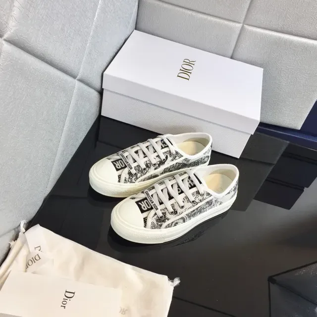 Dior B23 Oblique Print White Lifestyle Sneakers 5