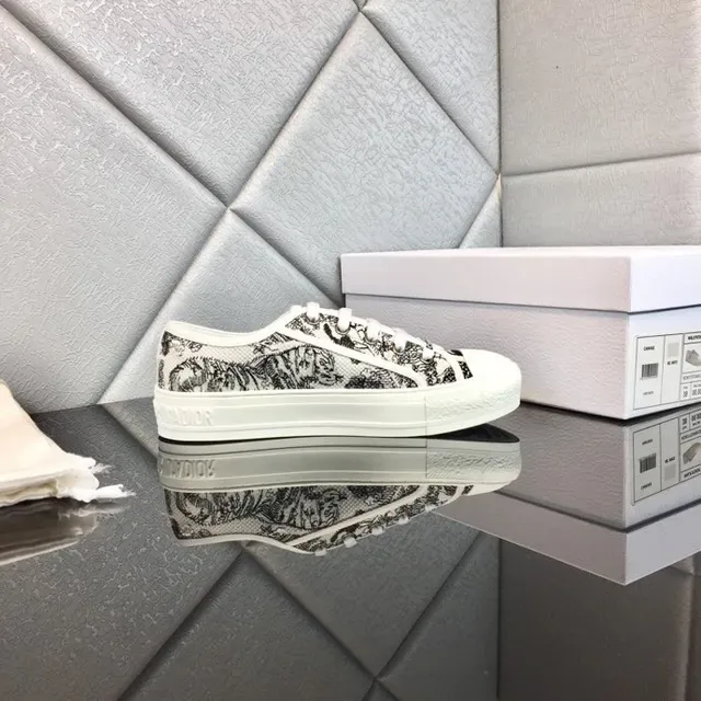 Dior B23 Oblique Print White Lifestyle Sneakers 6