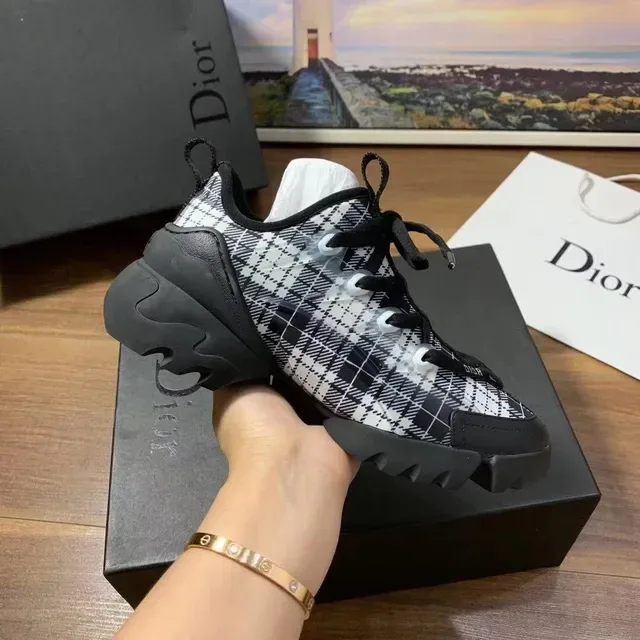 Dior B23 Plaid Black and White Lifestyle Sneakers 2