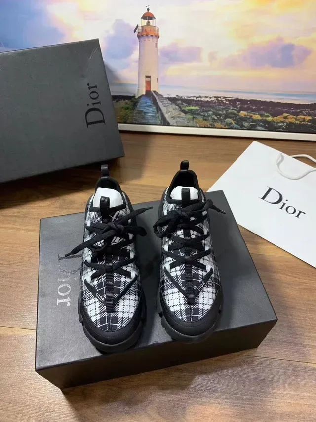 Dior B23 Plaid Black and White Lifestyle Sneakers 3