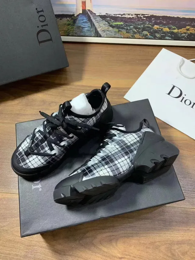 Dior B23 Plaid Black and White Lifestyle Sneakers 5
