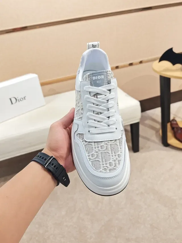 Dior B23 সাদা এবং ধূসর Monogram Jacquard Lifestyle Sneakers 5