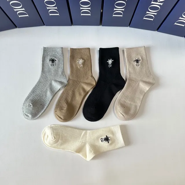 Dior Bee Logo Black Beige Ribbed Knit Embroidered Socks 4