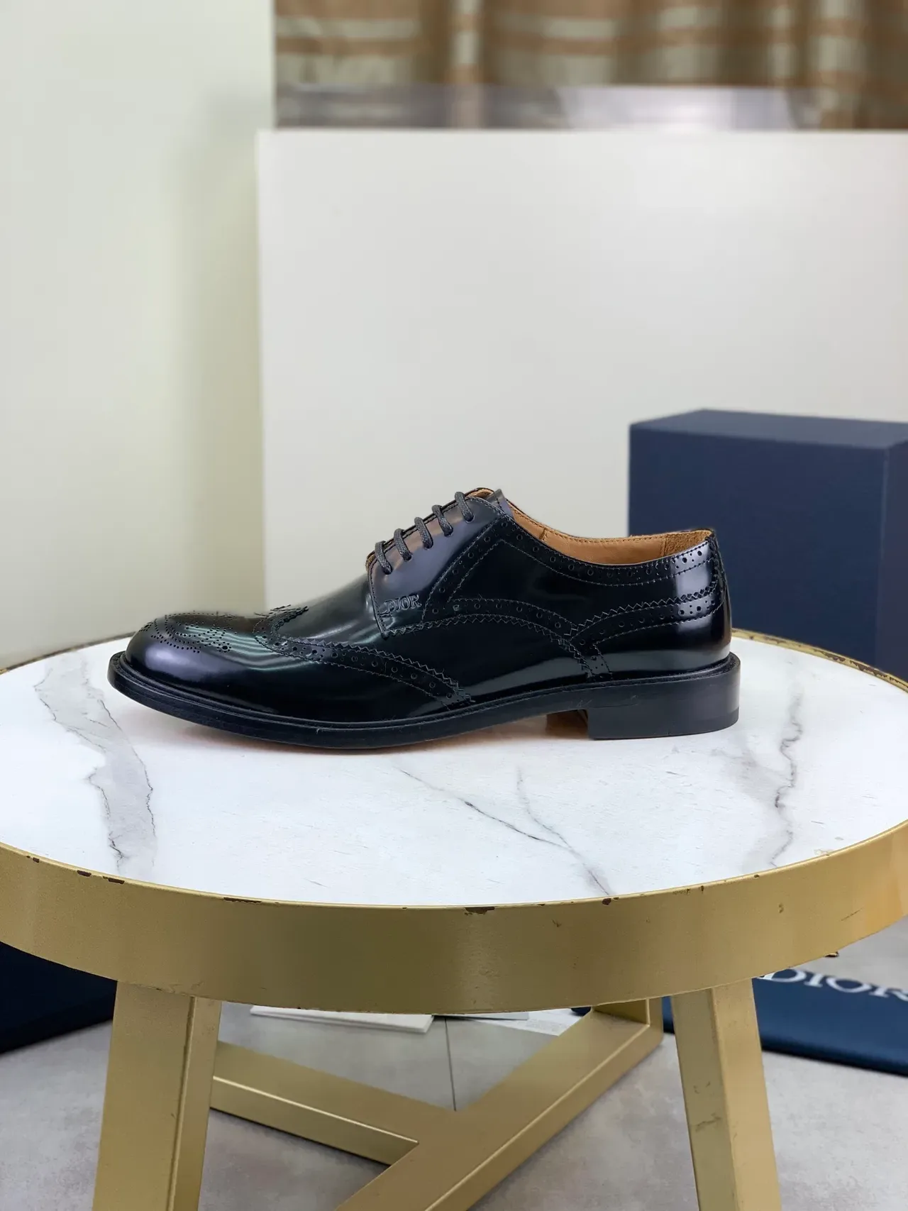Dior أسود بني جلد لامع وينجتيب بروغ 6