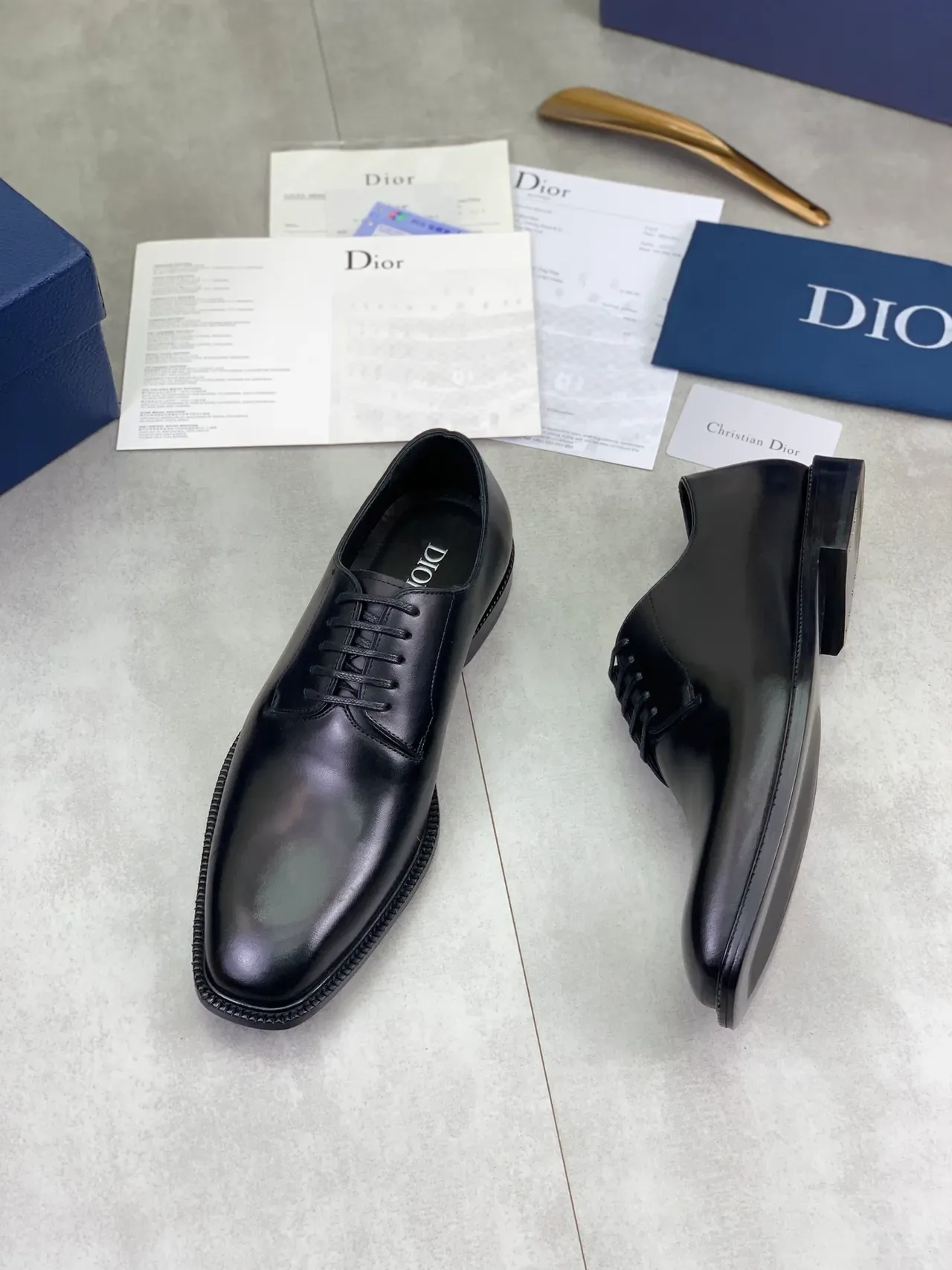 Dior Chaussures Oxford en Cuir Noir Poli à Embout Cap 4