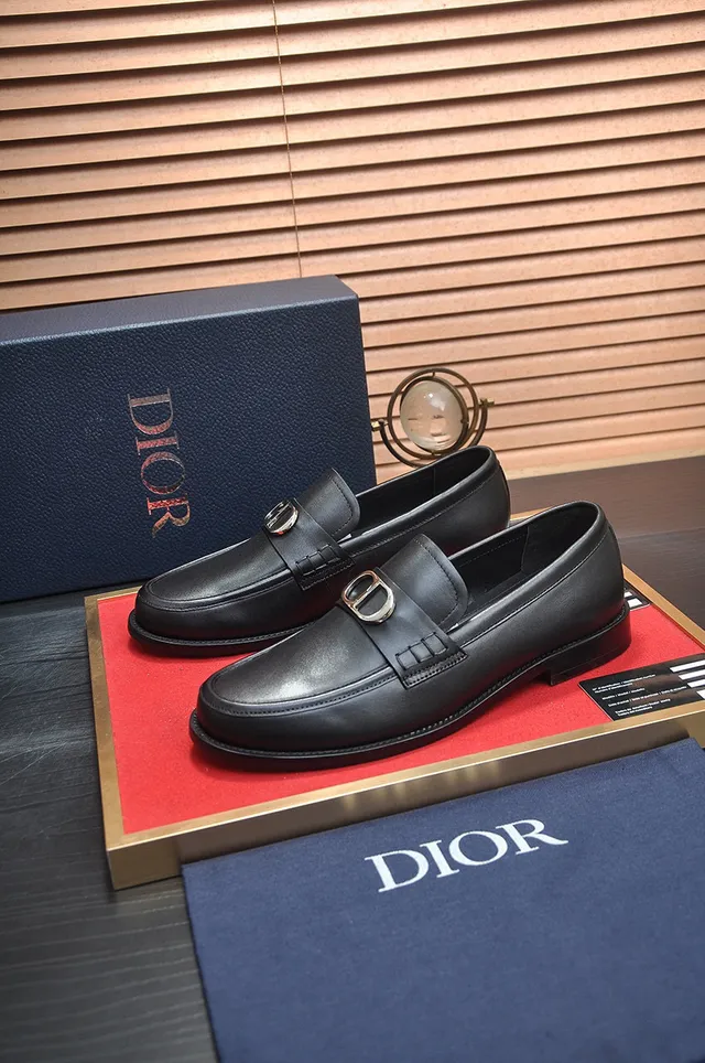 Dior Noir Argent Cuir Lisse Metal D Boucle Détail Mocassin 4