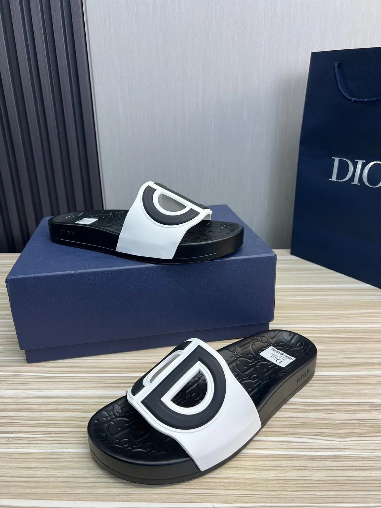 Dior Black White Molded Rubber Sole Oversized Logo Strap Slippers 7