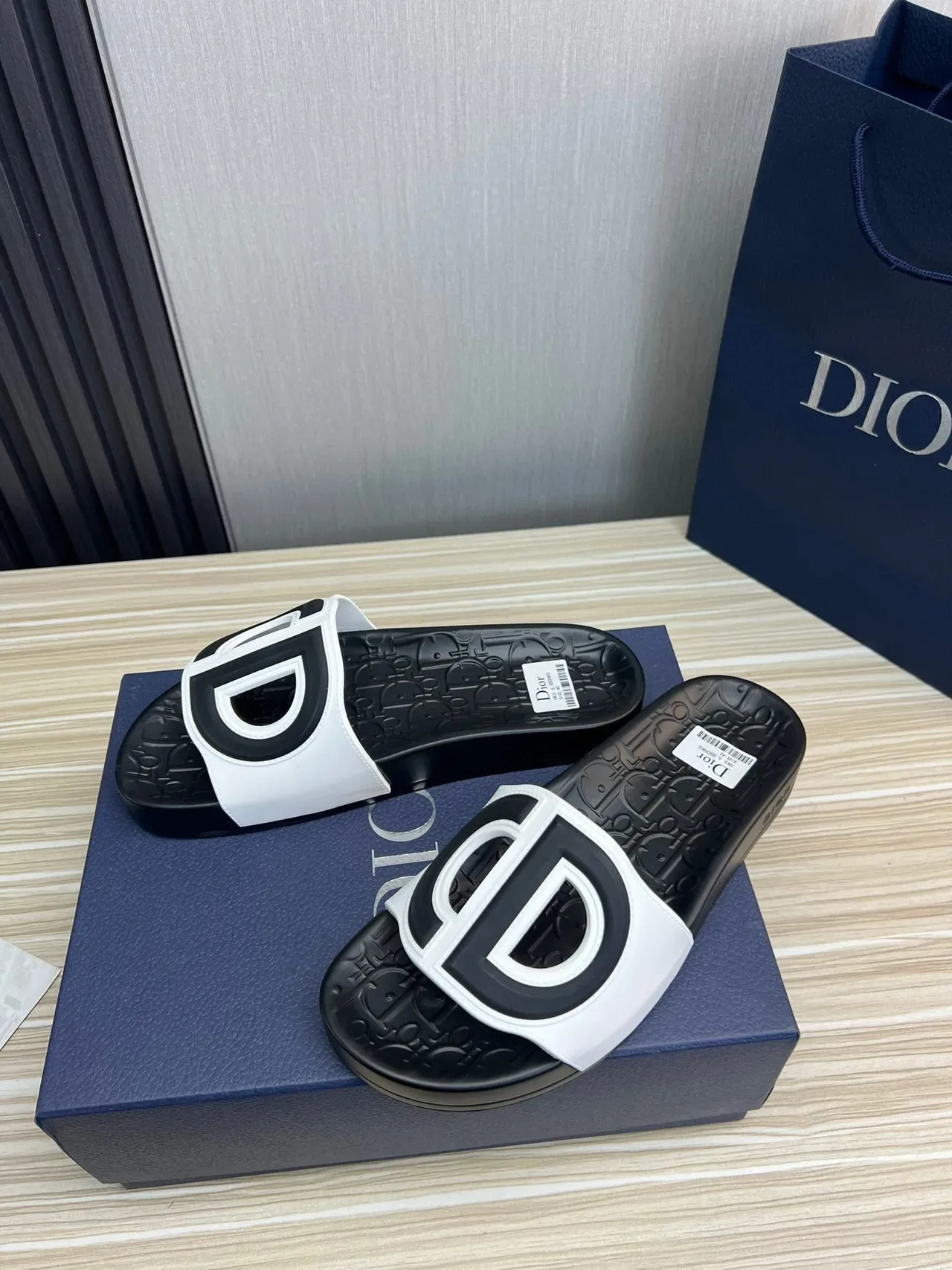 Dior Black White Molded Rubber Sole Oversized Logo Strap Slippers 8