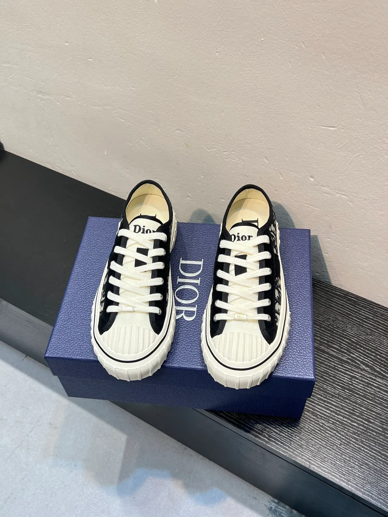 Dior Black White Oblique Monogram Canvas Ribbed Toe Cap Lifestyle Sneakers 2