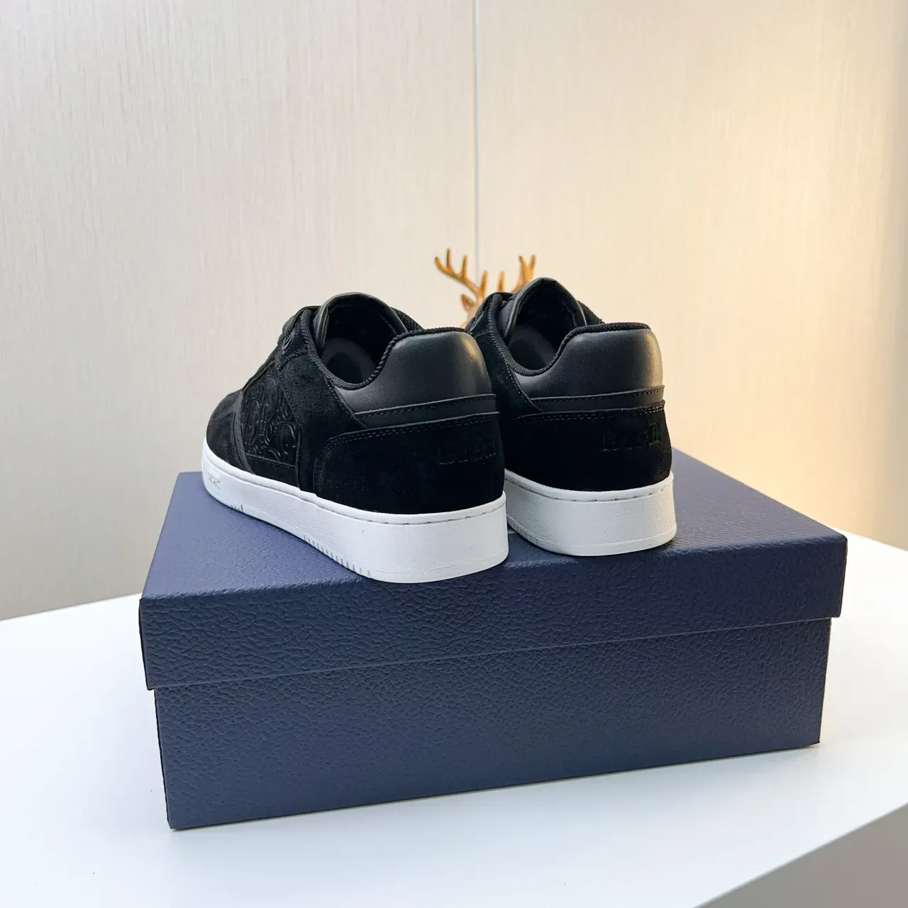 Dior Black White Suede And Leather Upper Embossed Monogram Panel Lifestyle Sneakers 4