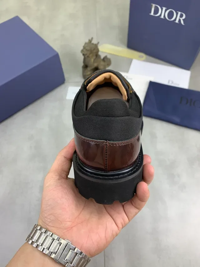 Dior Chaussures Oxford Bordeaux Noir Cuir Patenté Bout Rond Haut Brillant 4