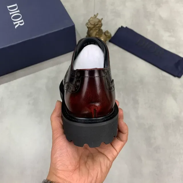Dior برغوندي بني بروغ جناح كامل 4