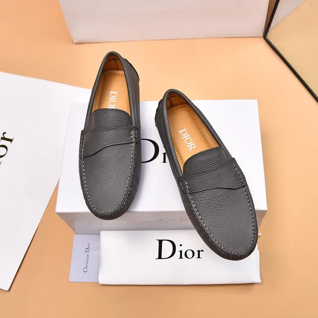 Dior Mocassin en Cuir Granulé Beige Gris à Bride Penny 2