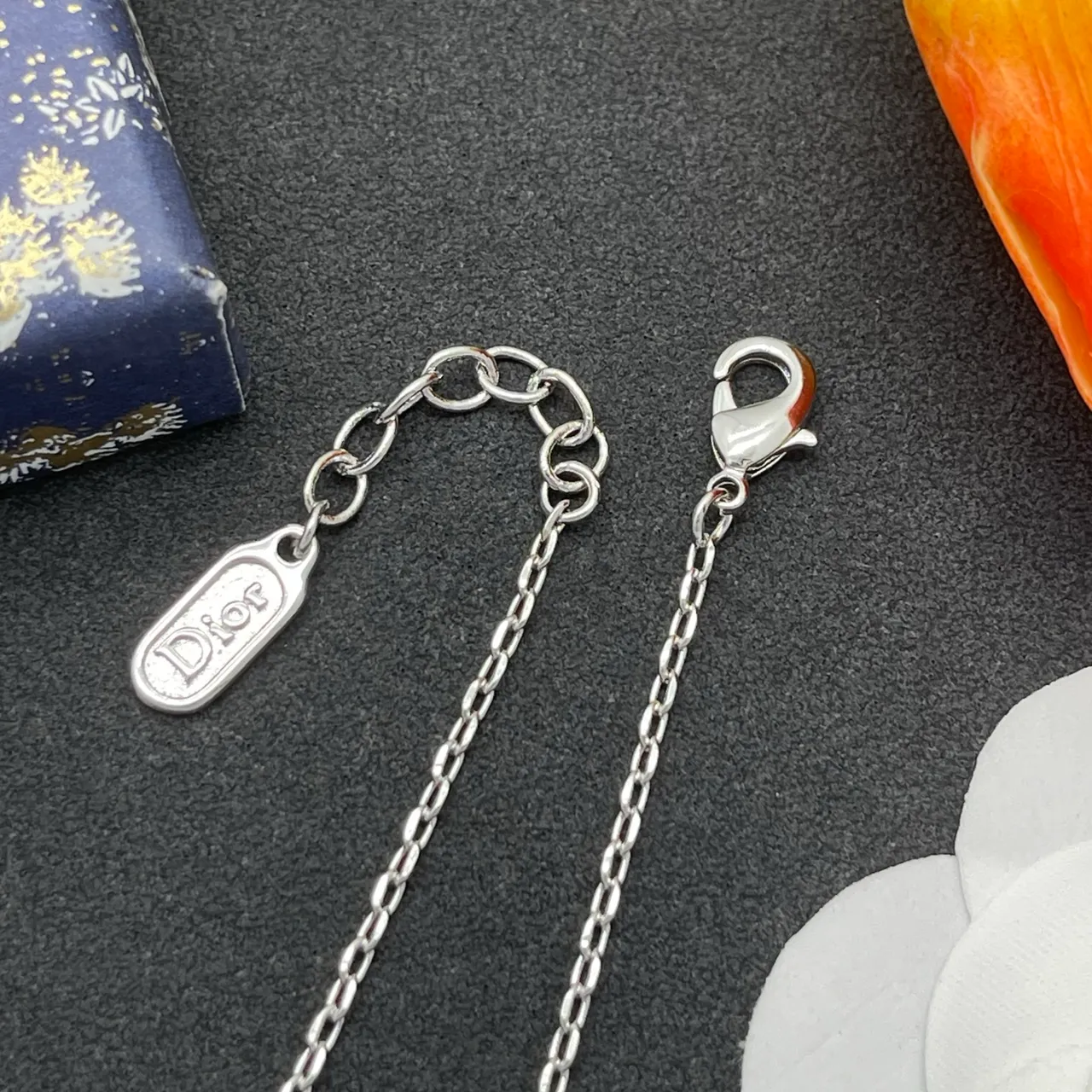 Dior Silver Transparent Chain Heart-Shaped Crystal-Encrusted Pendant Bracelet 6