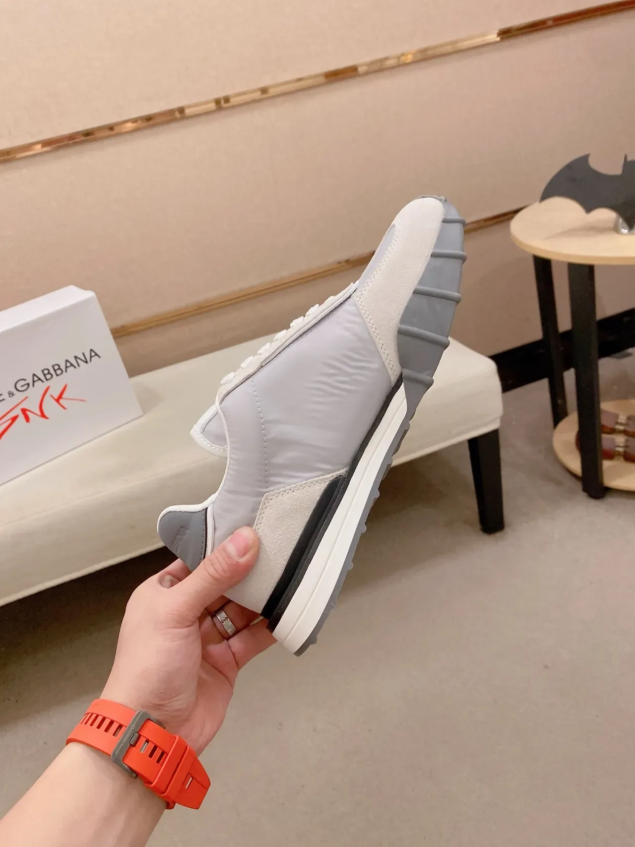 Dolce & Gabbana B27 Gris et Off-White Chaussures Lifestyle 4