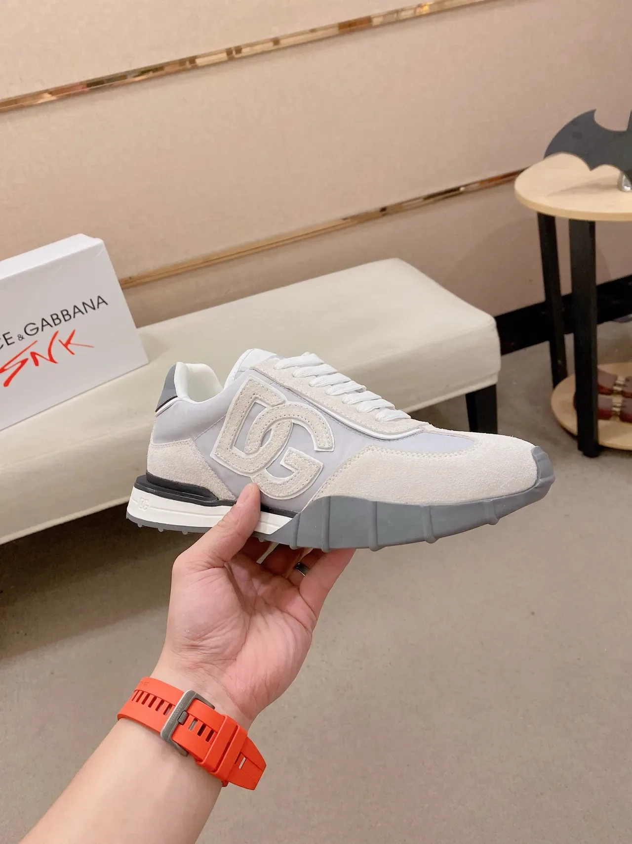 Dolce & Gabbana B27 Gris et Off-White Chaussures Lifestyle 5