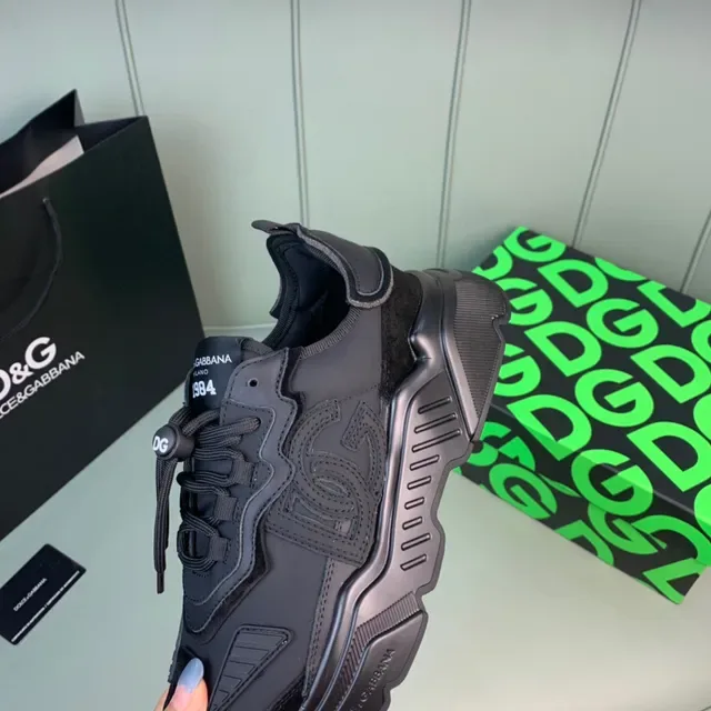 Dolce & Gabbana Sneakers Chunky Noires Oversize avec Semelle Sculptée et Upper en Cuir et Daim 2