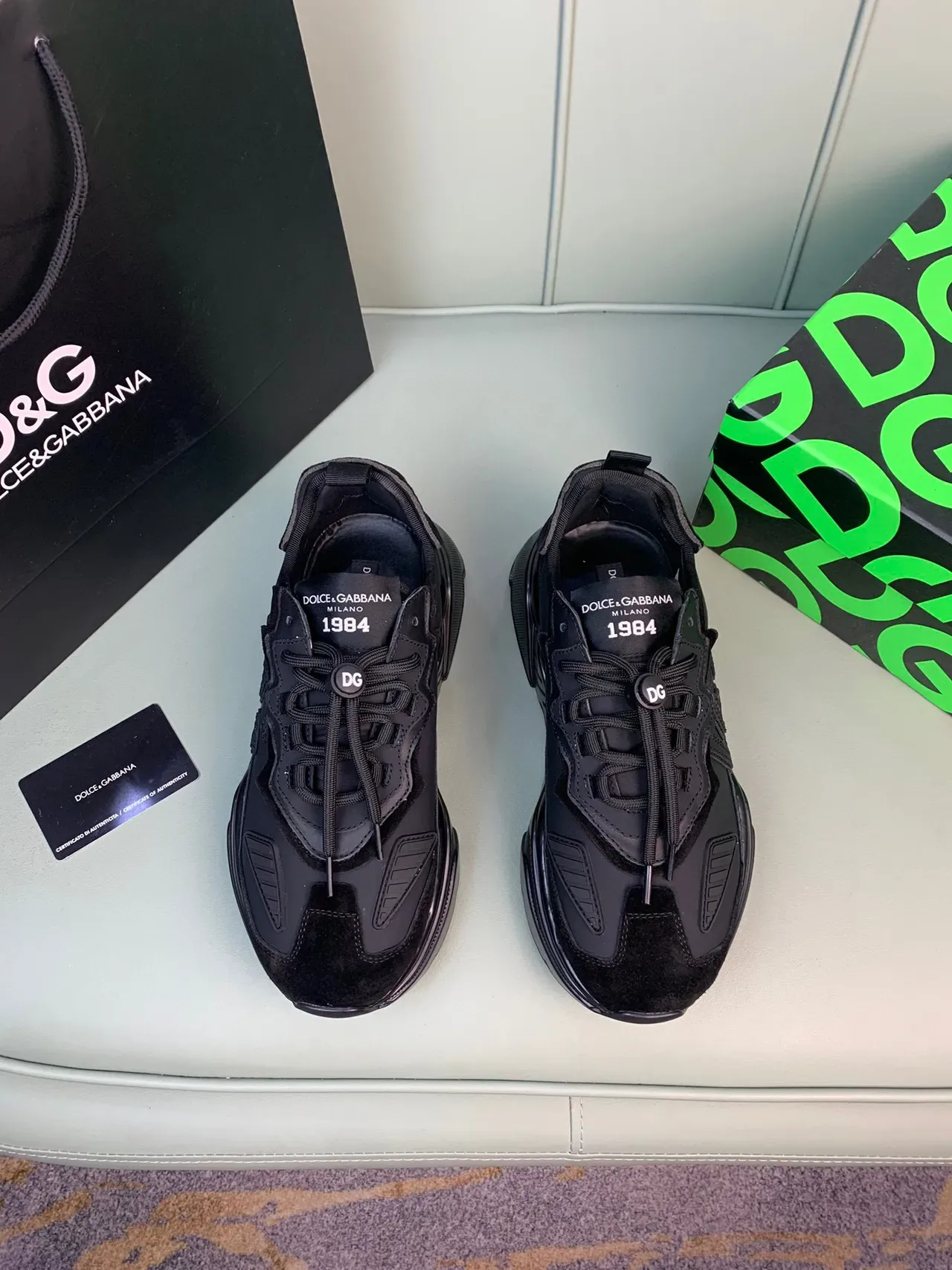 Dolce & Gabbana Sneakers Chunky Noires Oversize avec Semelle Sculptée et Upper en Cuir et Daim 8