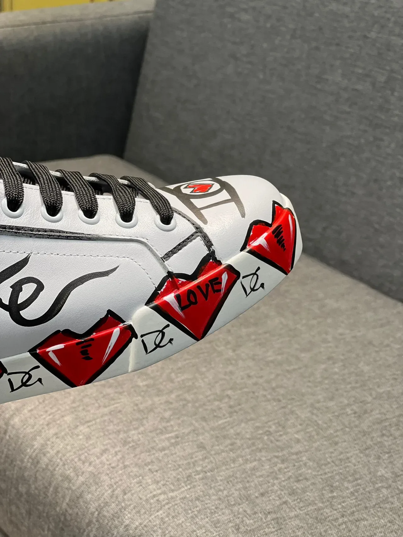 Dolce & Gabbana Family Print White Multicolor Leather Low-Top Lifestyle Sneakers 3