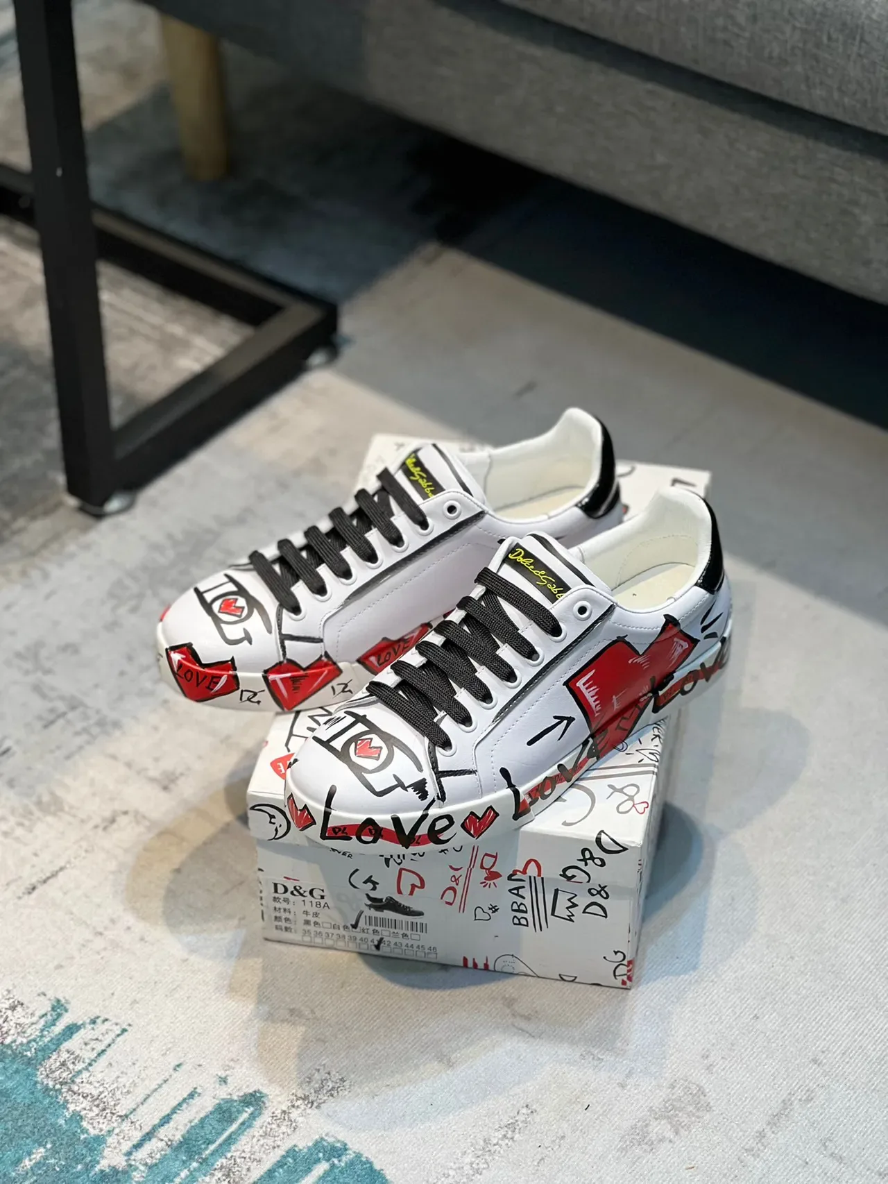 Dolce & Gabbana Family Print White Multicolor Leather Low-Top Lifestyle Sneakers 7